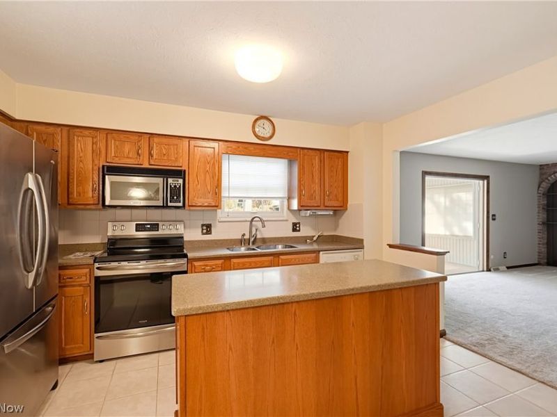 3317 Cherrywood Drive, Norton, OH 44203 Photo 13