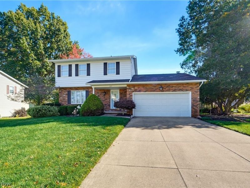 3317 Cherrywood Drive, Norton, OH 44203 Photo 2