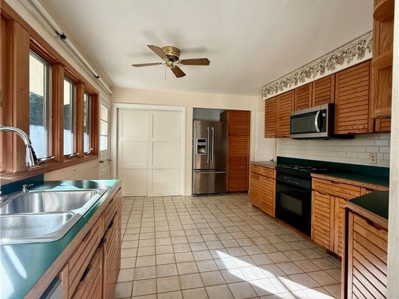 6640 Somerset Drive, Brecksville, OH 44141 Photo 9