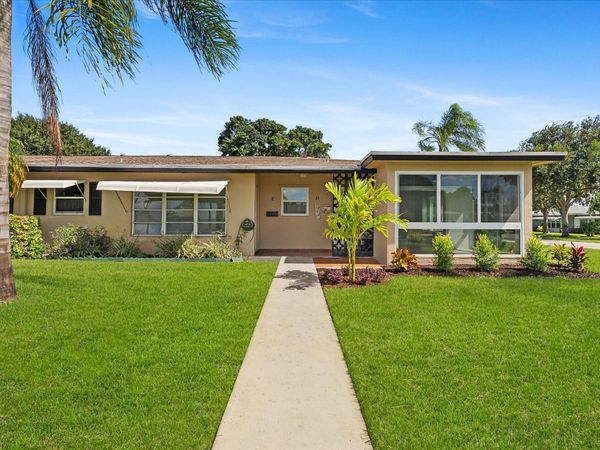 875 North Drive, Unit D, Delray Beach, FL 33445