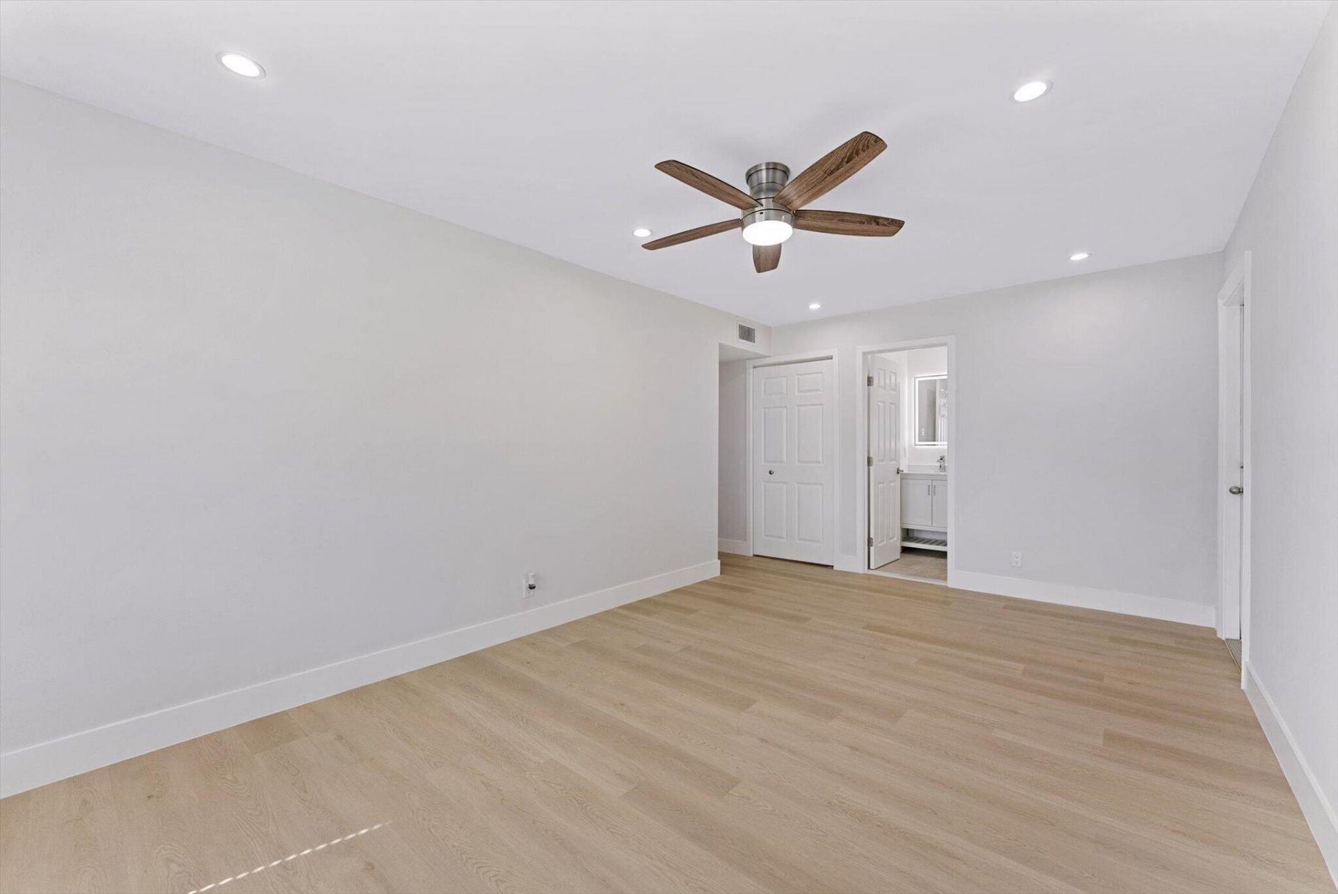 875 North Drive, Unit D, Delray Beach, FL 33445 Photo