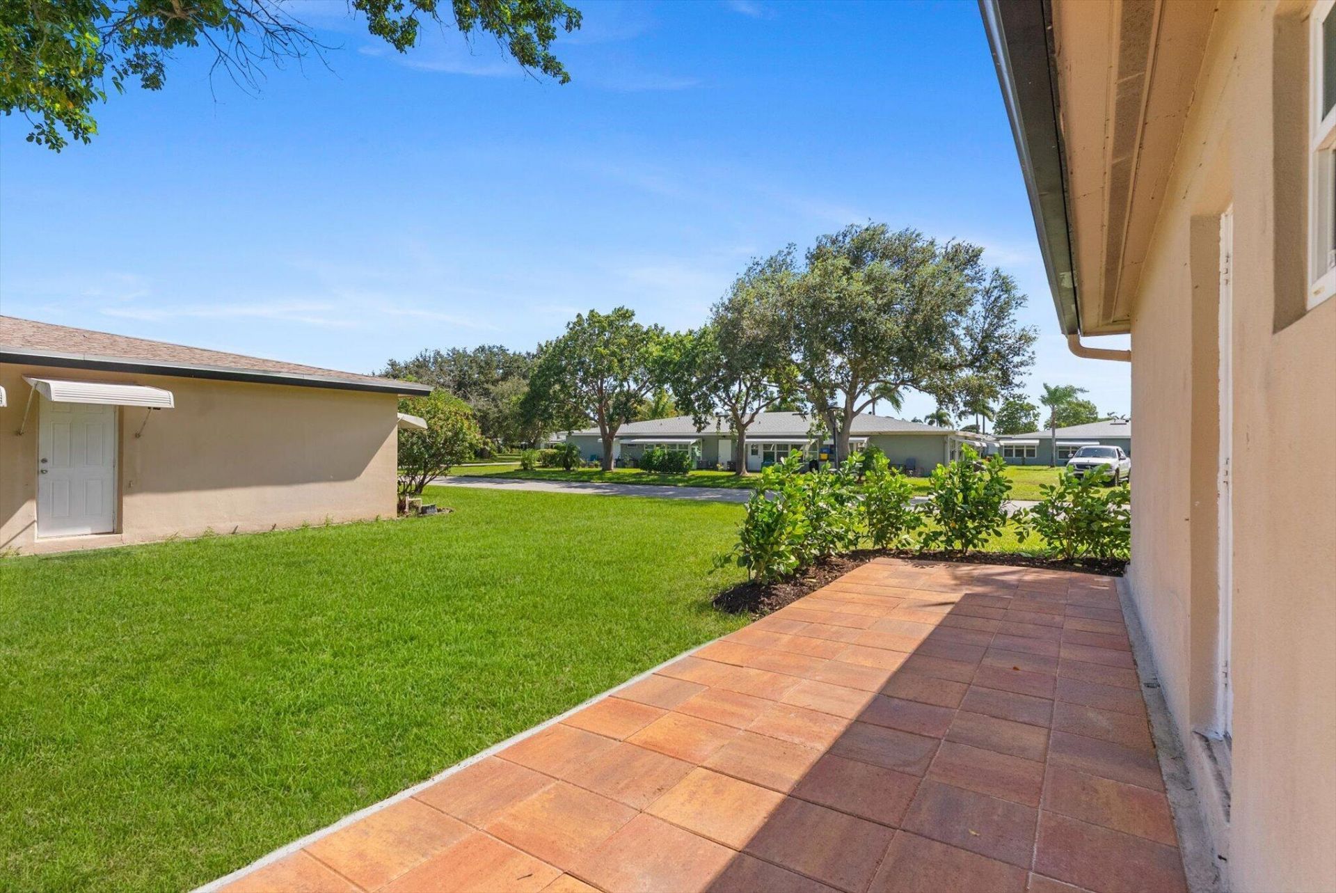 875 North Drive, Unit D, Delray Beach, FL 33445 Photo