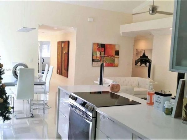 17324 BOCA CLUB Boulevard, Unit 902, Boca Raton, FL 33487