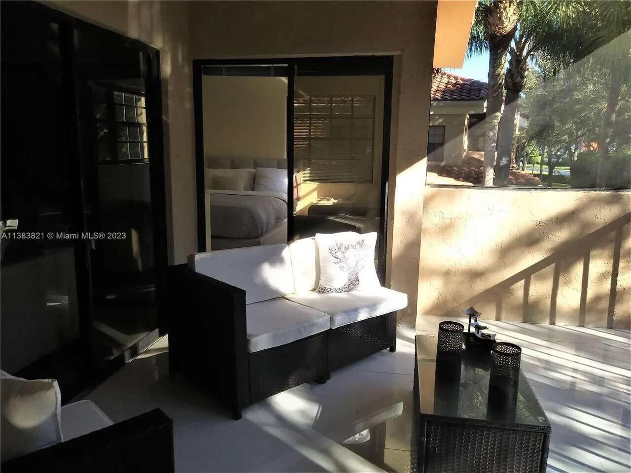 17324 Boca Club Boulevard, Unit 902, Boca Raton, FL 33487 Photo
