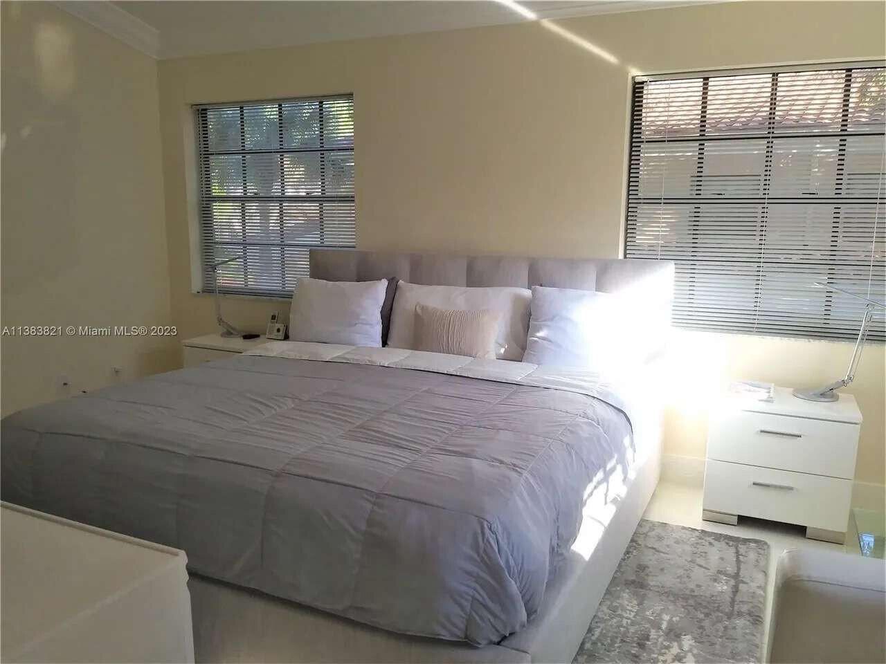 17324 Boca Club Boulevard, Unit 902, Boca Raton, FL 33487 Photo