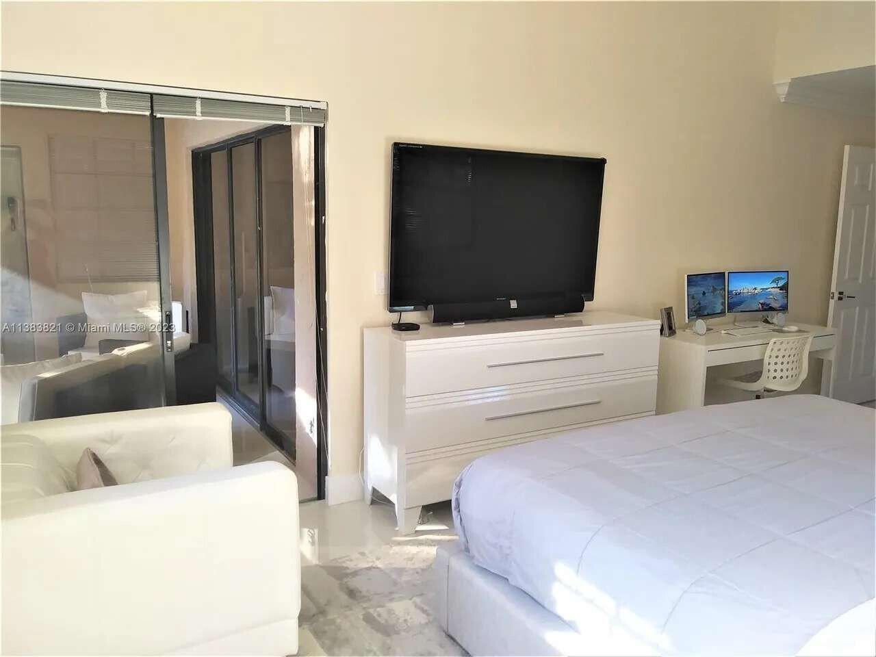 17324 Boca Club Boulevard, Unit 902, Boca Raton, FL 33487 Photo