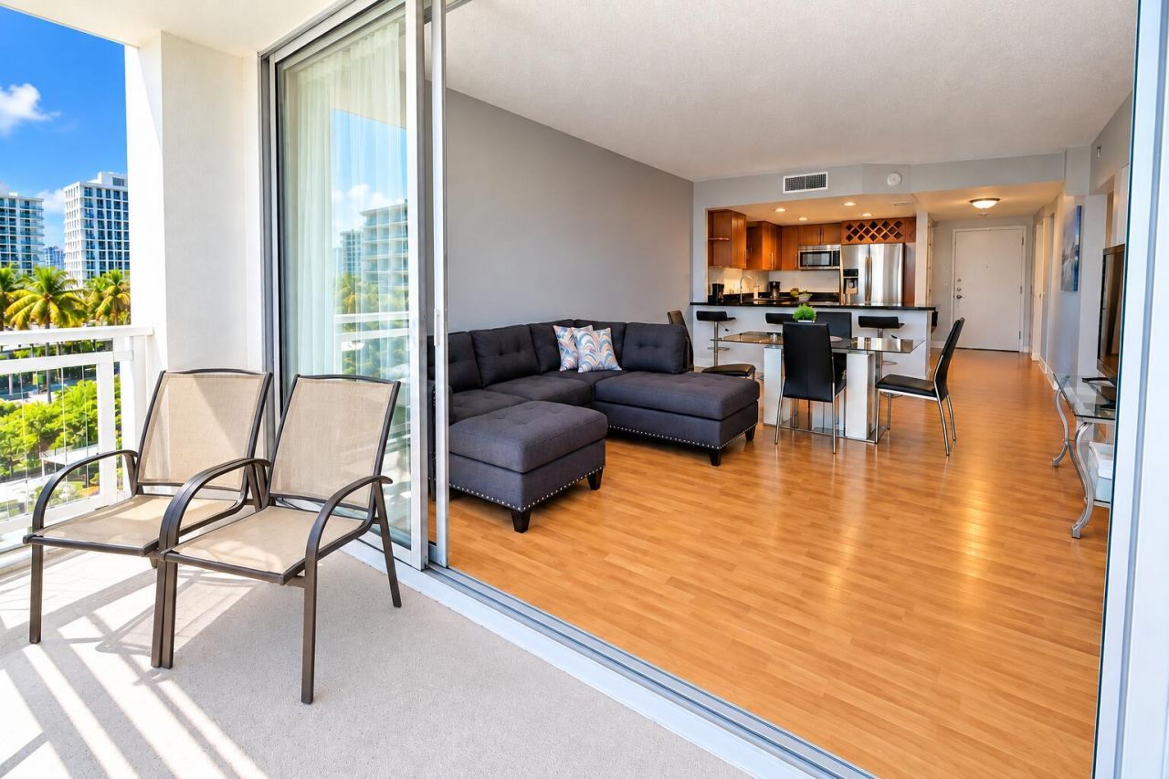 2030 S Ocean Drive, Unit 211, Hallandale Beach, FL 33009 Photo
