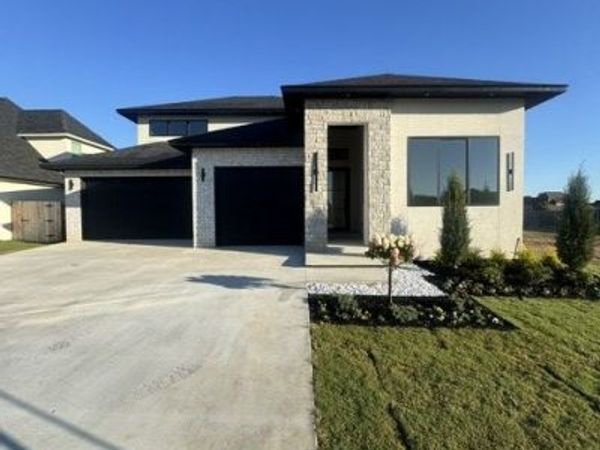 2083 E 136th Street , Bixby, OK 74008