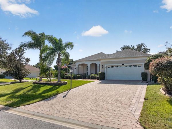 24151 BELLE MEDE DRIVE , LEESBURG, FL 34748