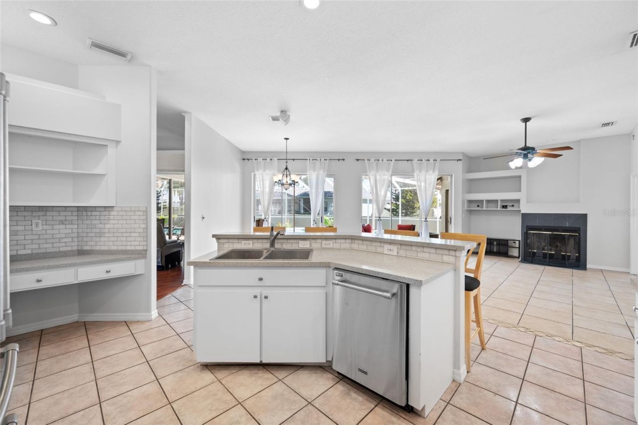 1648 Woodridge Court , Lutz, FL 33559 Photo