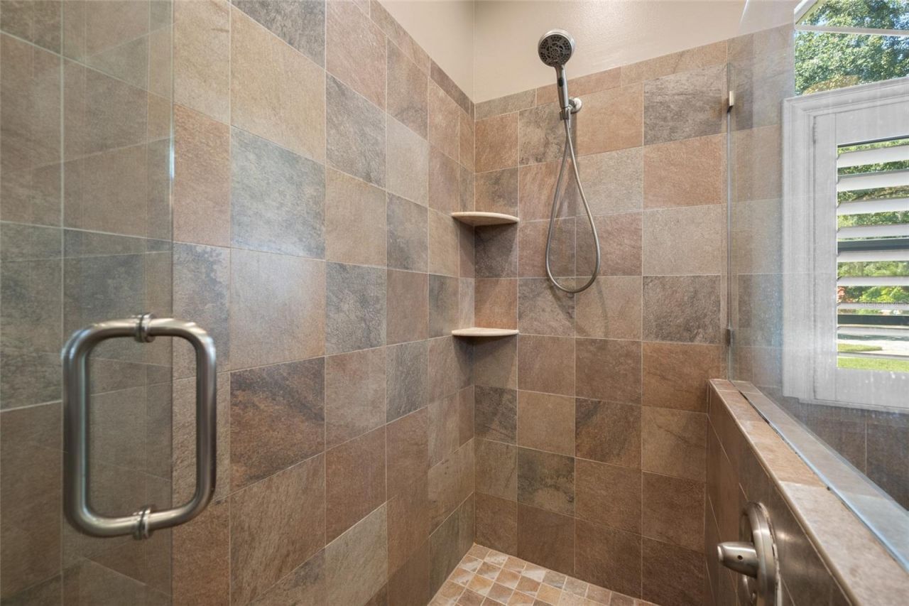 1648 Woodridge Court , Lutz, FL 33559 Photo