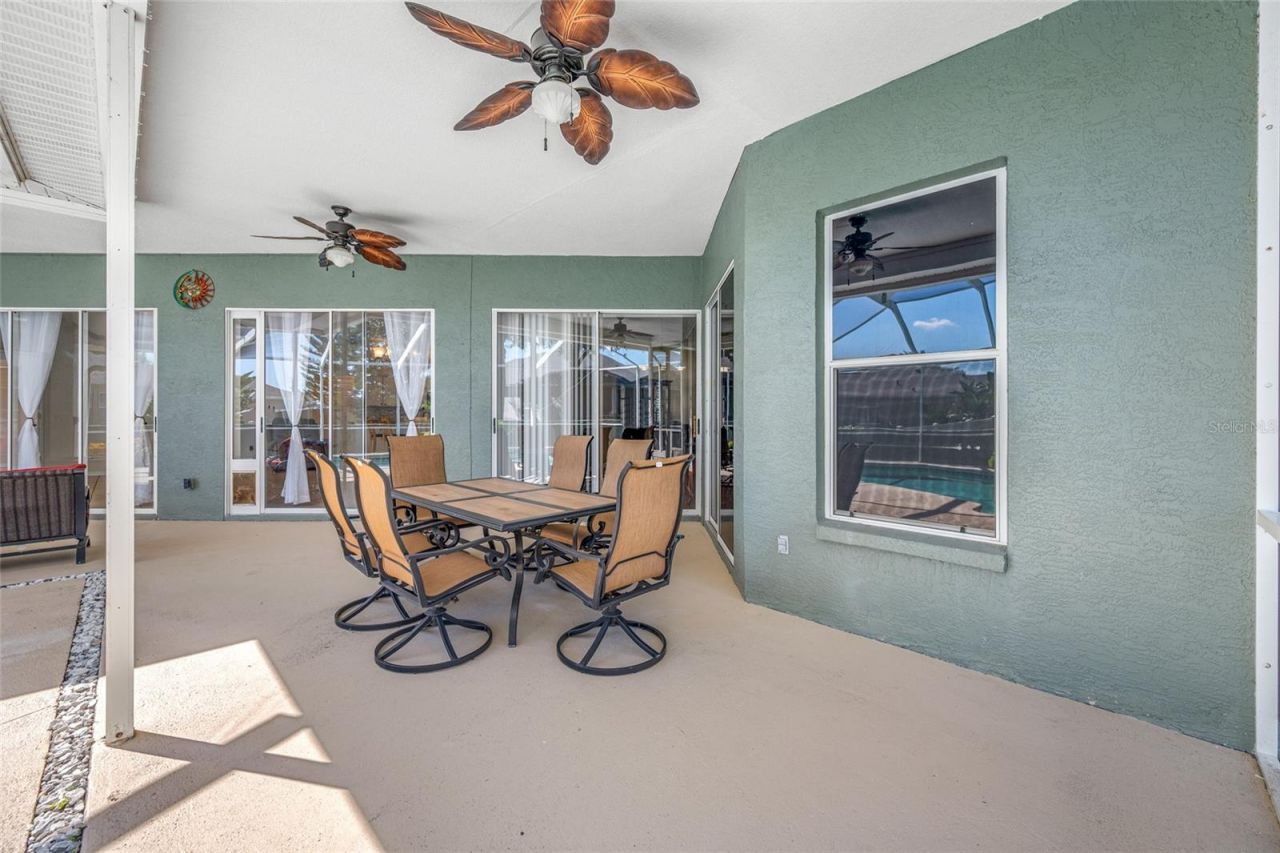 1648 Woodridge Court , Lutz, FL 33559 Photo