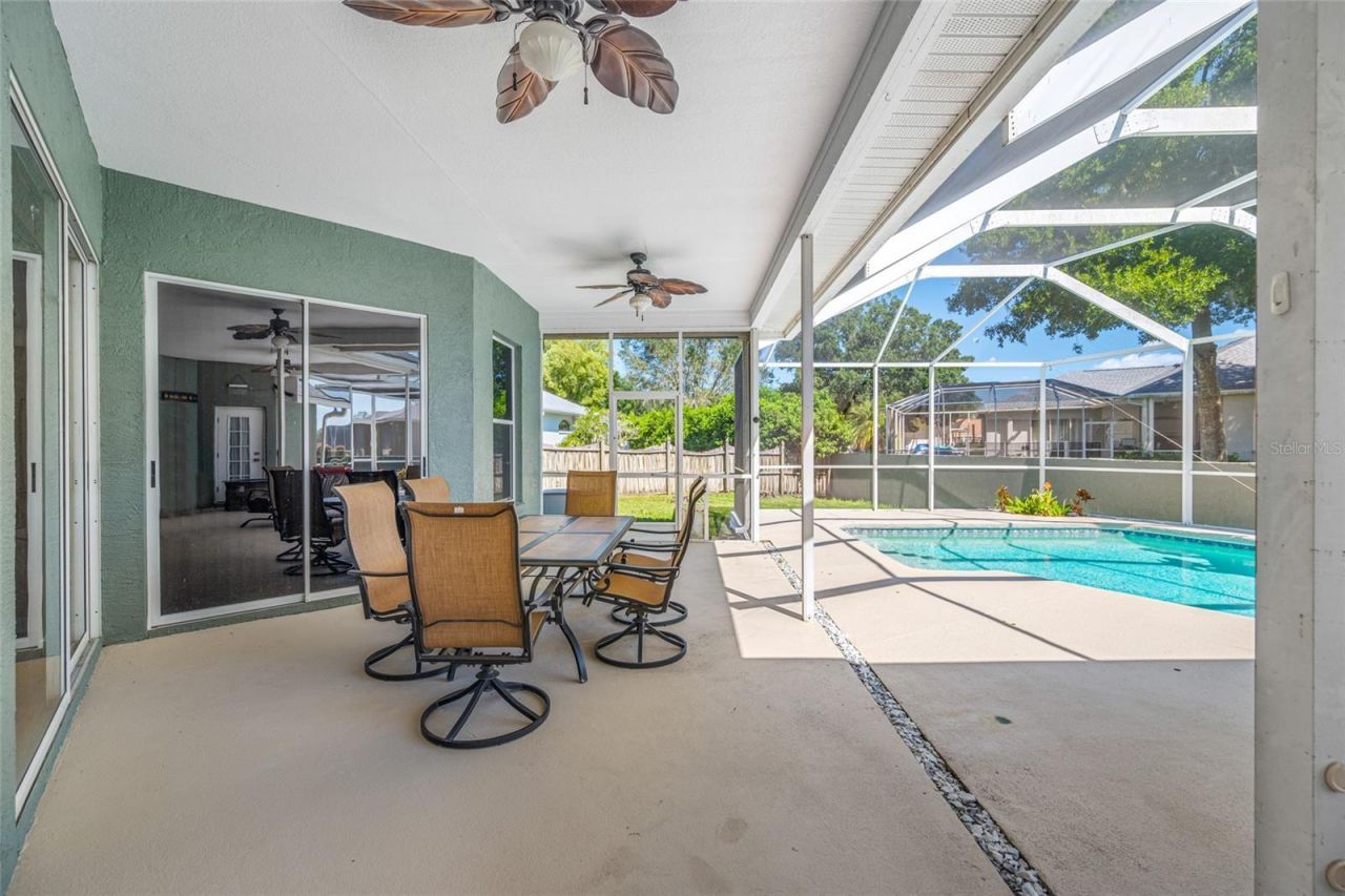 1648 Woodridge Court , Lutz, FL 33559 Photo