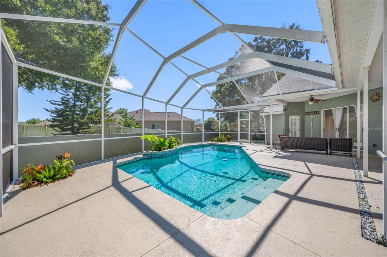 1648 Woodridge Court , Lutz, FL 33559 Photo