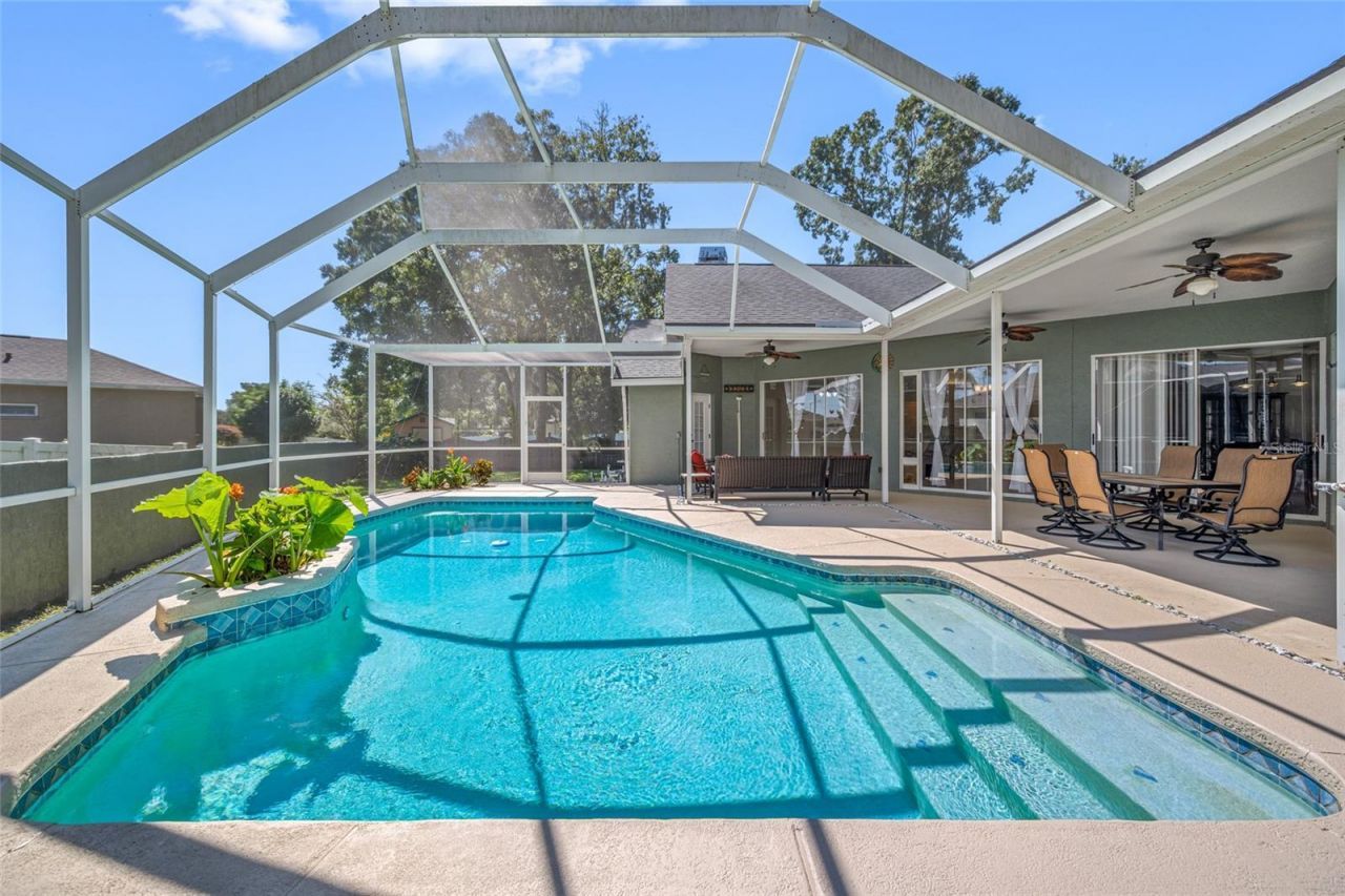 1648 Woodridge Court , Lutz, FL 33559 Photo