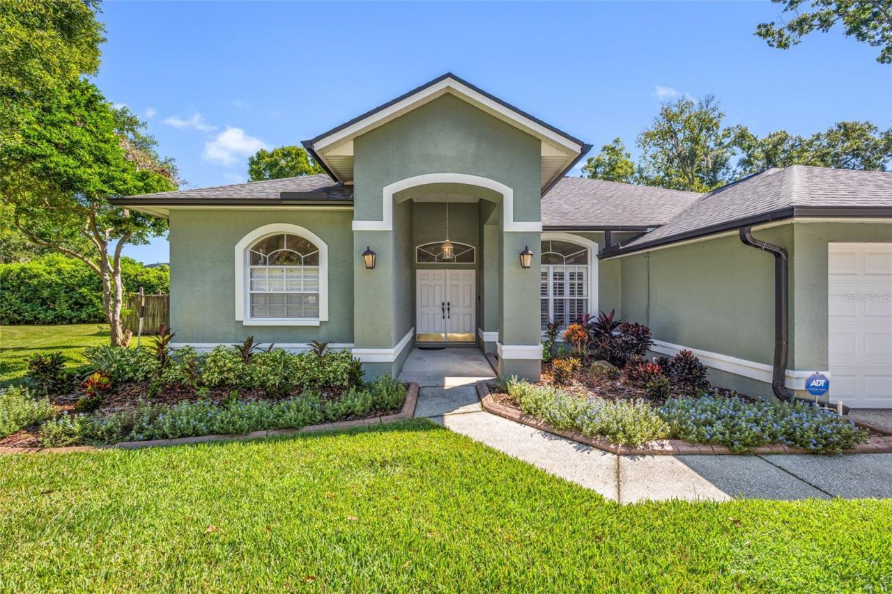 1648 Woodridge Court , Lutz, FL 33559 Photo