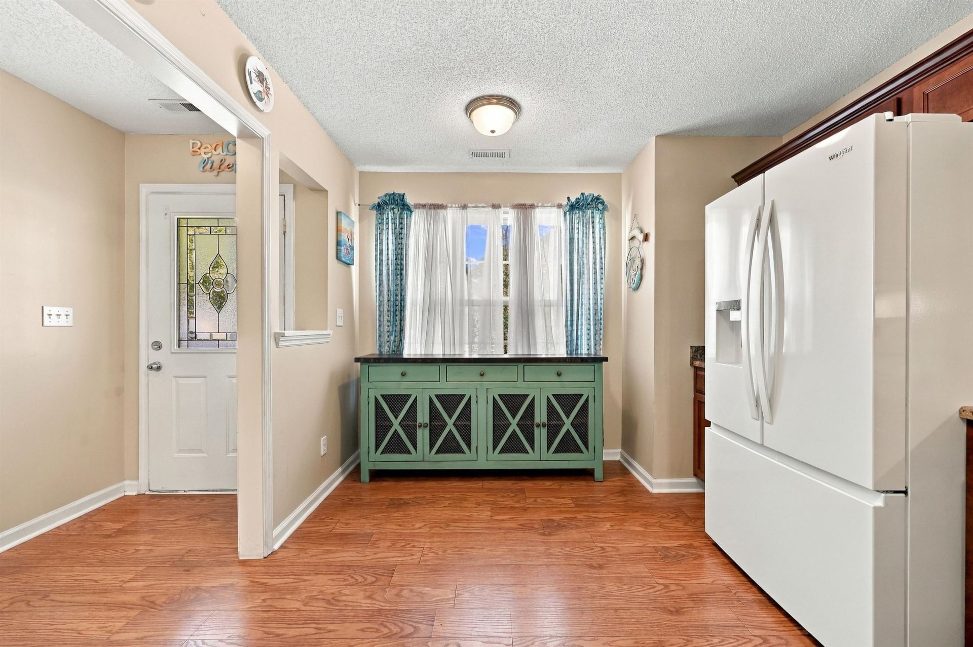 9674 Eaddy Ln. Photo 5