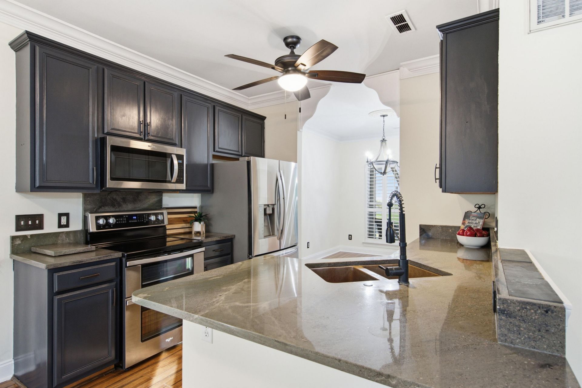 305 Gleneagles Drive Photo 15