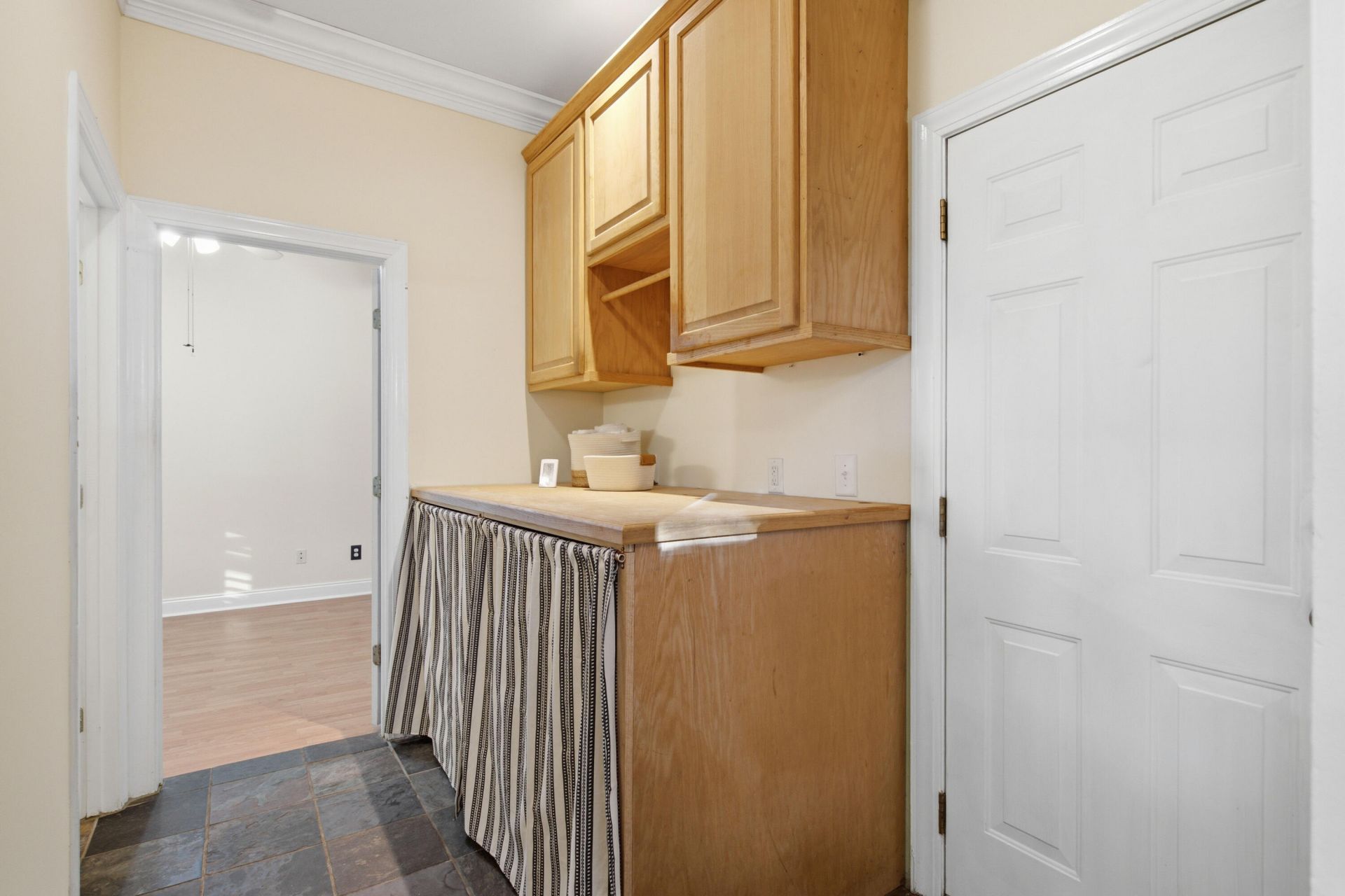 305 Gleneagles Drive Photo 25