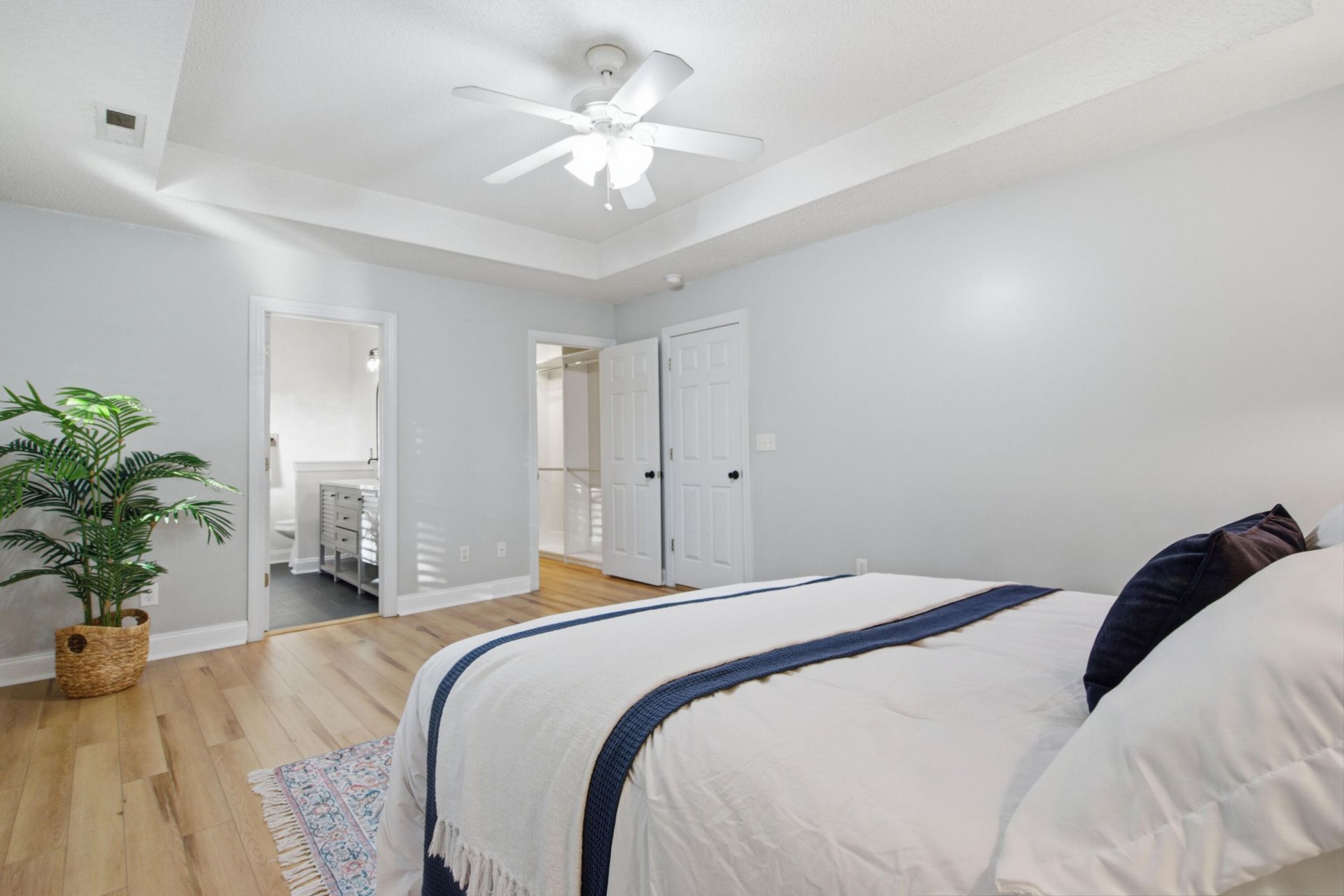 305 Gleneagles Drive Photo 29