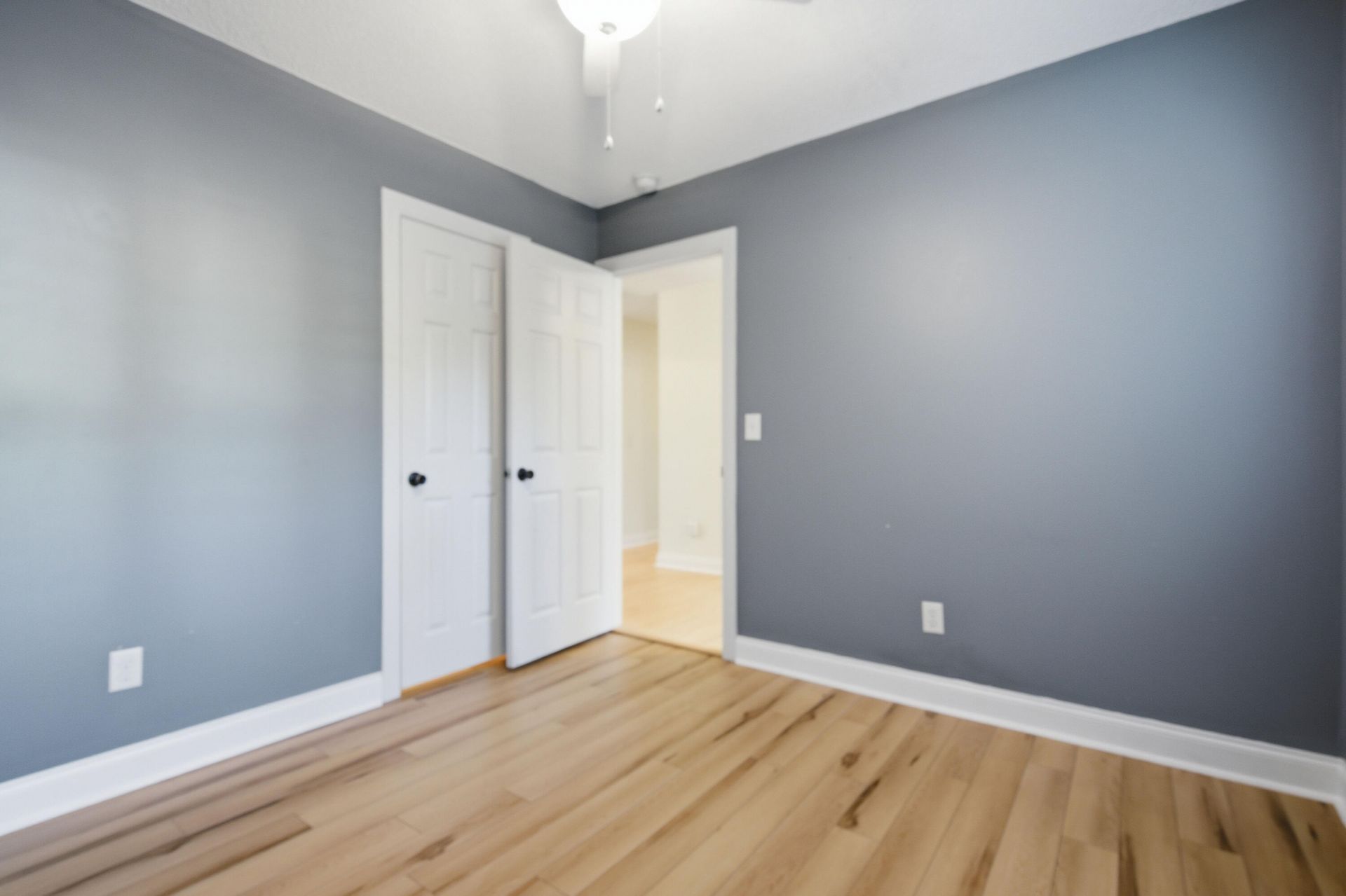 305 Gleneagles Drive Photo 38