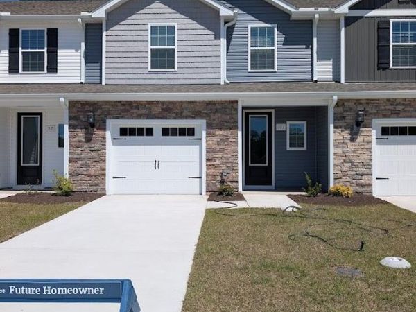 101 Commons View Drive, Hampstead, NC 28443
