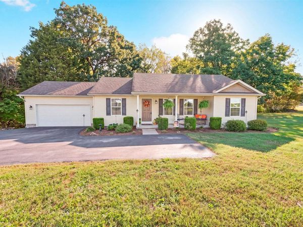 4376 Carl Jordan Road , Oakland, KY 42159