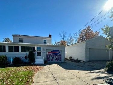 5791 Elmhurst Road, Lake View, NY 14085
