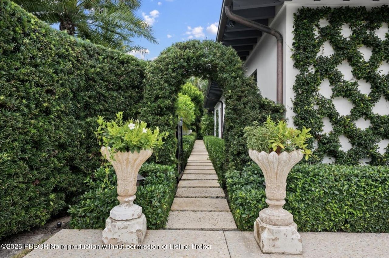 426 S Beach Road, Jupiter Island, FL 33455 Photo