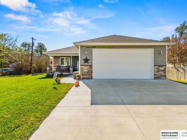 627 E 5th Street, Greenwood, NE 68366