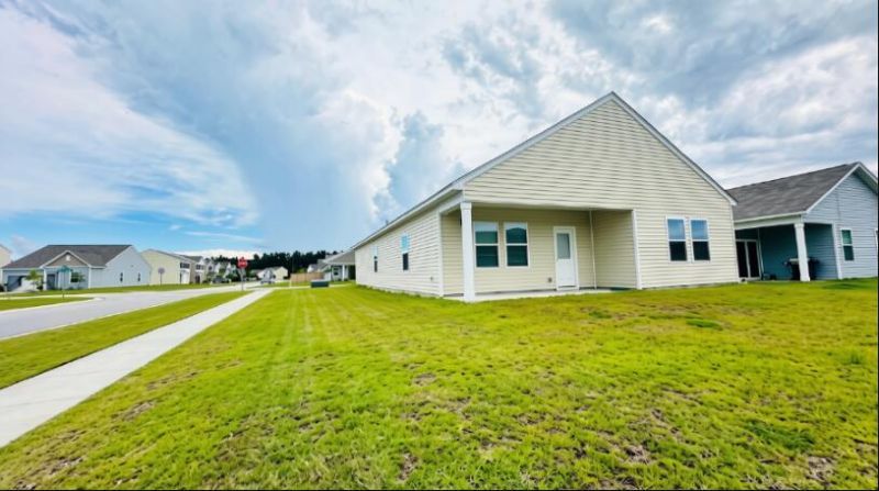 512 Pender Woods Drive Photo 15