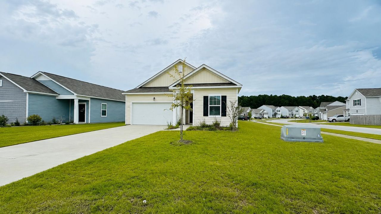 512 Pender Woods Drive Photo 16