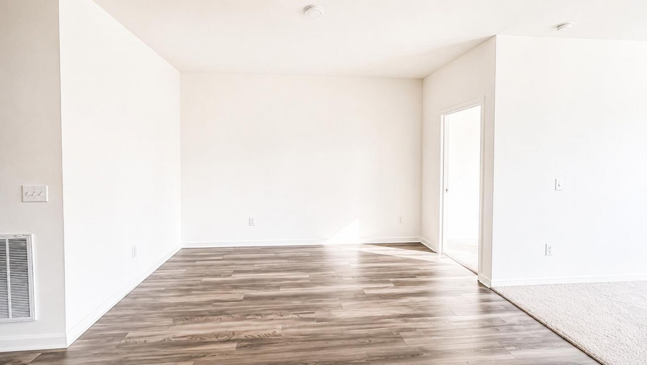 512 Pender Woods Drive Photo 4