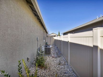607 Riverbed Circle, Reno, NV 89521 Photo