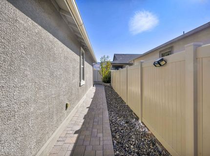 607 Riverbed Circle, Reno, NV 89521 Photo
