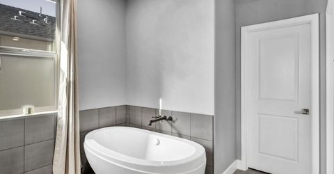 607 Riverbed Circle, Reno, NV 89521 Photo