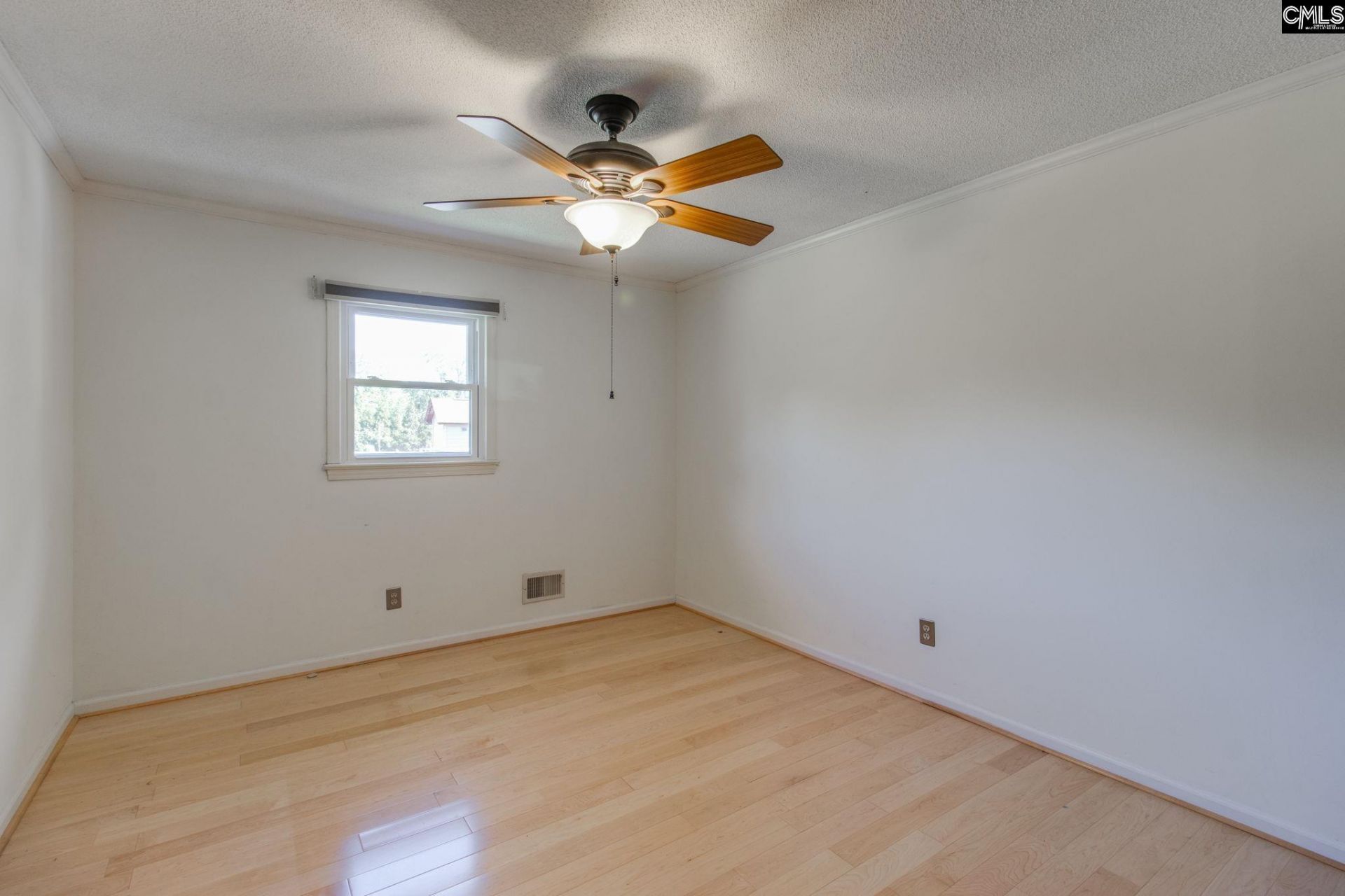 416 Saddlebrook Lane  Photo 32