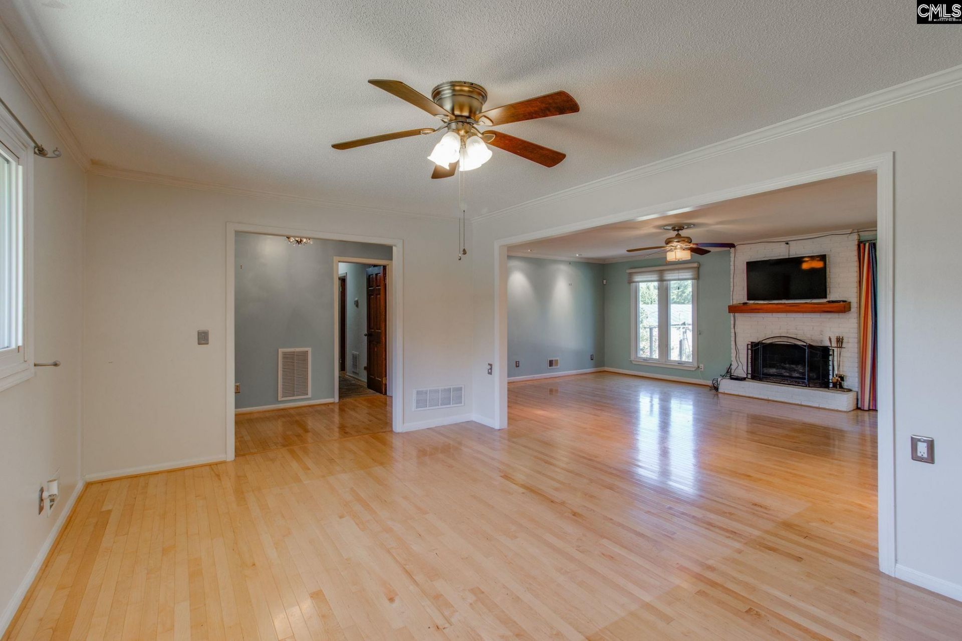 416 Saddlebrook Lane  Photo 4