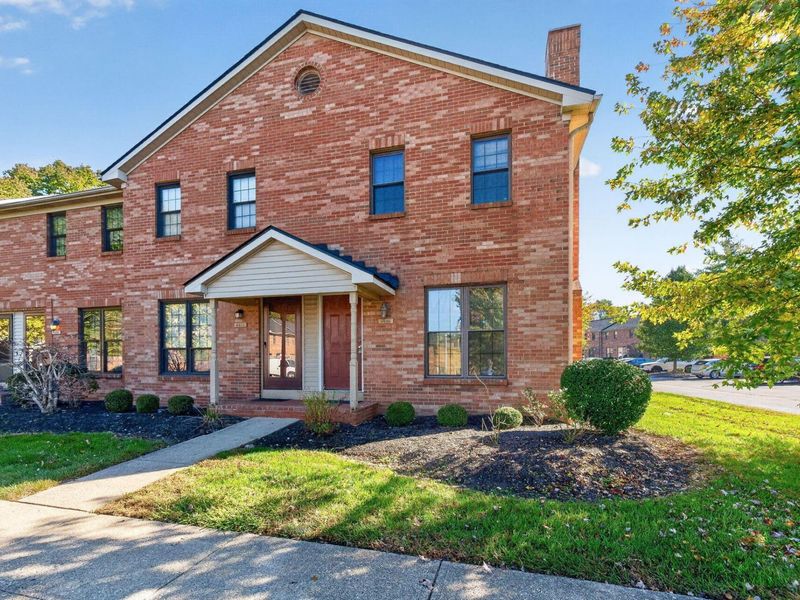 6446 Brookedge Court , Dublin, OH 43017 Photo 4