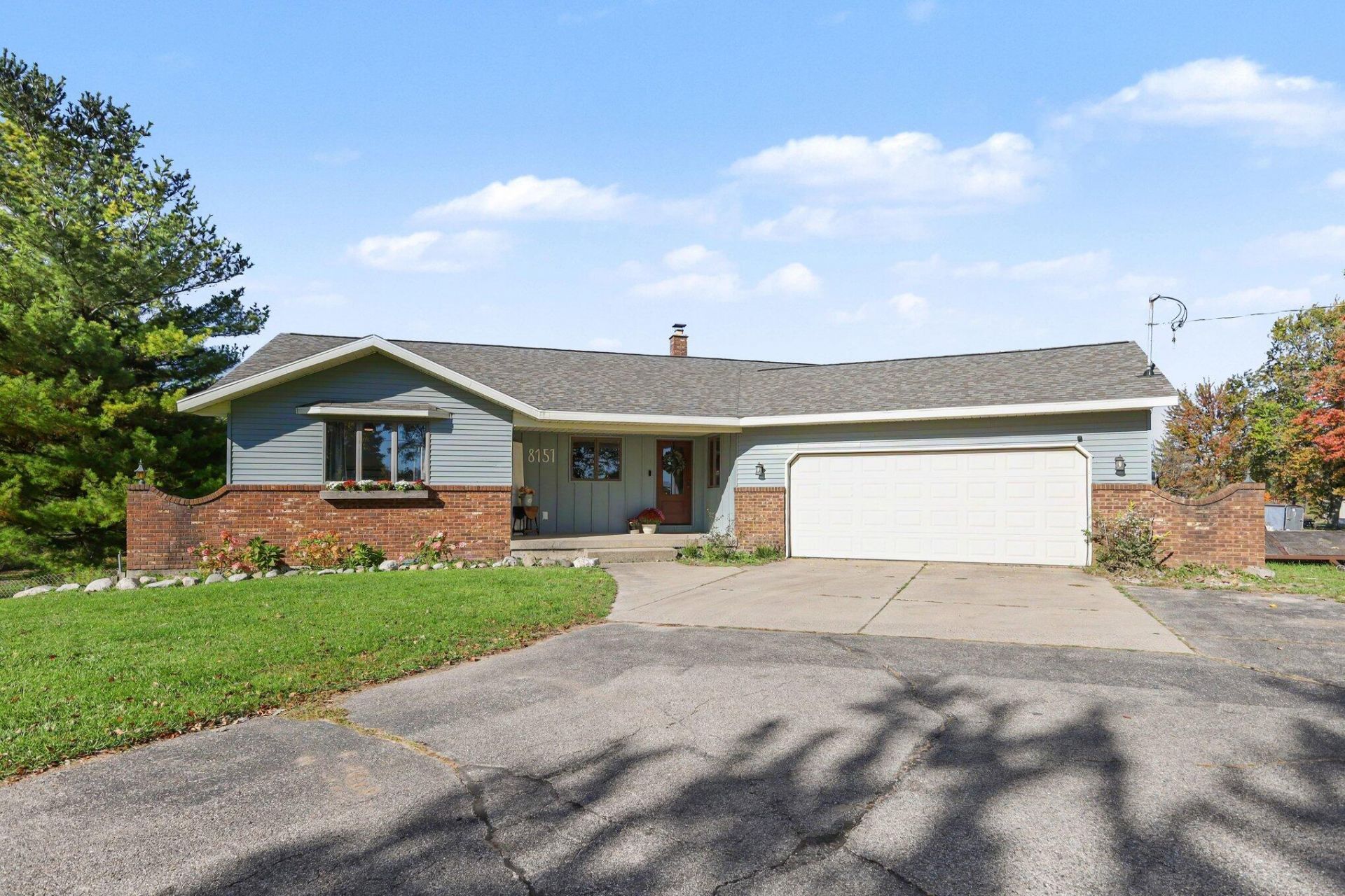 8151 Homerich Avenue Sw, Byron Center, MI 49315 Main Photo