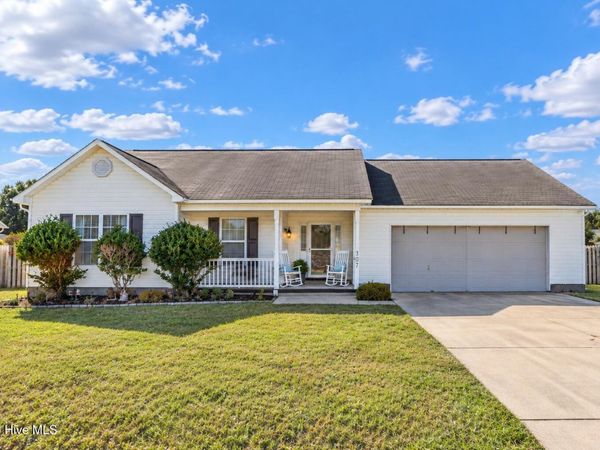 307 Haywood Drive , Richlands, NC 28574