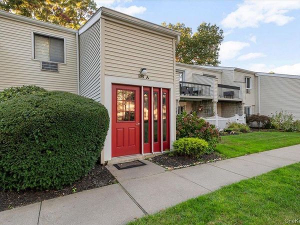 36 Richmond Boulevard , Unit 1A, Ronkonkoma, NY 11779