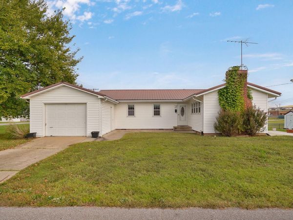 443 W Division Street , Mt Vernon, MO 65712