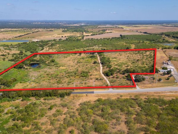 200 County Road 305 RD, Jarrell, TX 76537