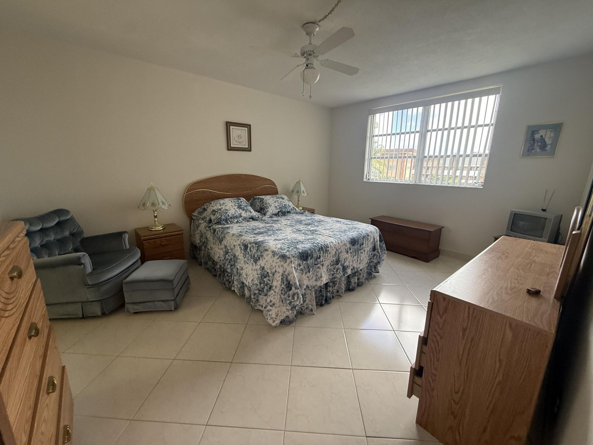 2800 NW 47th Terrace, Unit 304B, Lauderdale Lakes, FL 33313 Photo