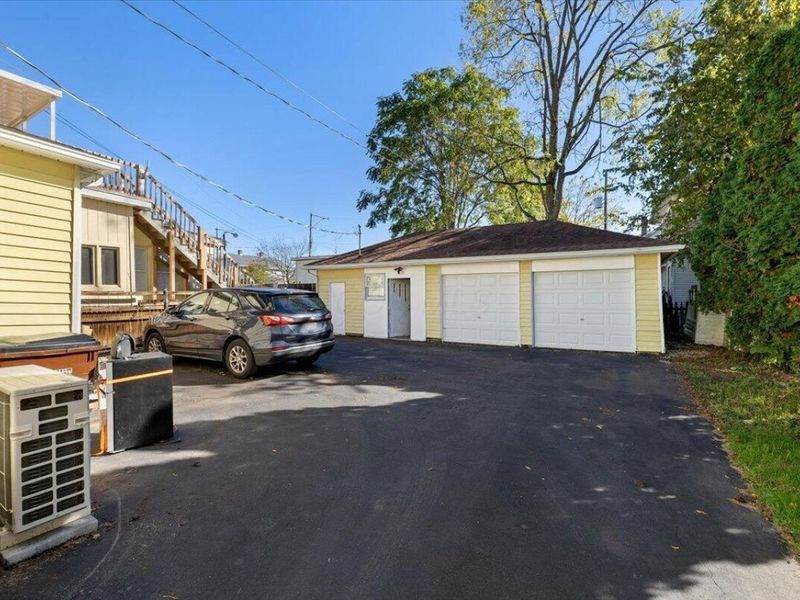 1454 N Limestone Street , Springfield, OH 45503 Photo 33