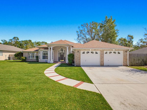 5106 High Pointe Drive, Pensacola, FL 32505