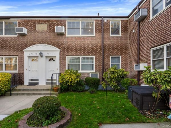 251-16 58th Avenue , Unit 2, Little Neck, NY 11362