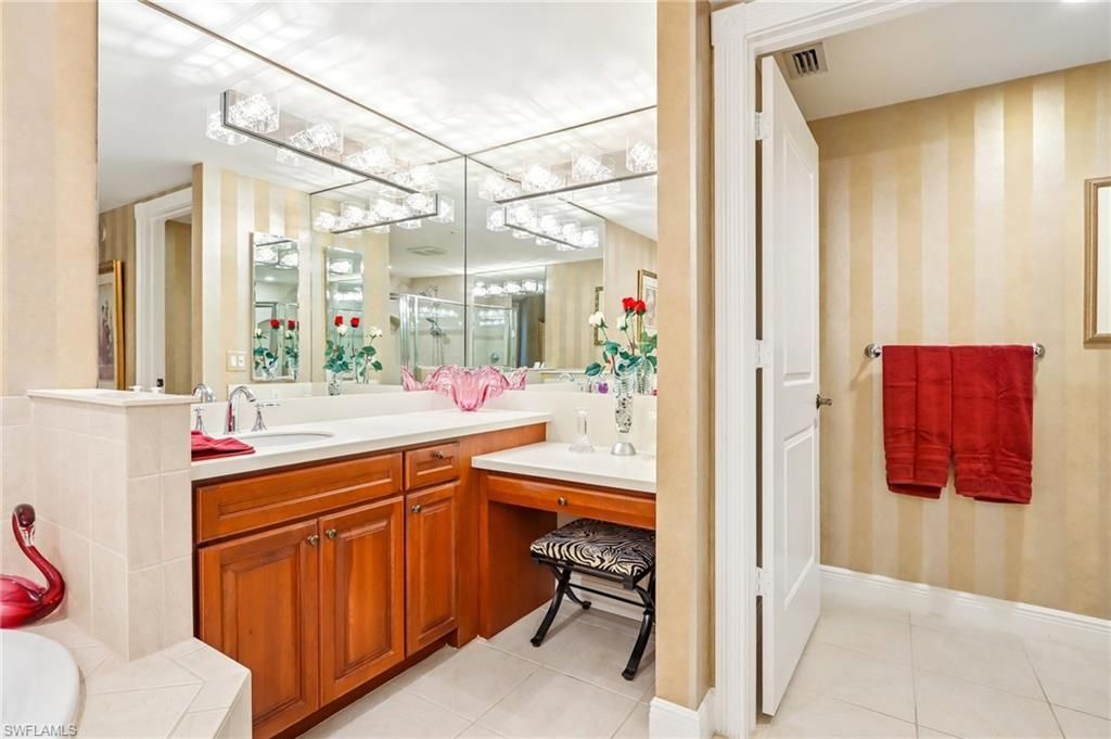 6021 Silver King Blvd , Unit 302, Cape Coral, FL 33914 Photo