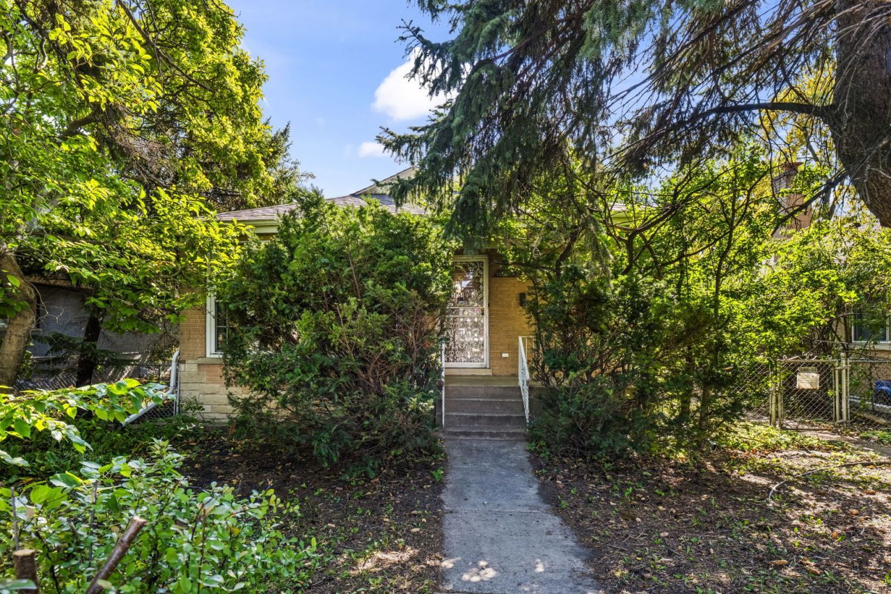 5151 Touhy Avenue, Skokie, IL 60077 Main Photo